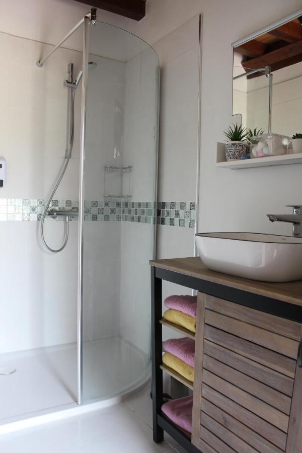 B&B Devalpierre Adult Only Glanville Exteriör bild