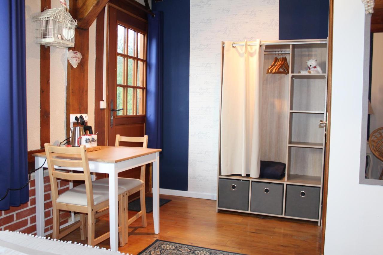 B&B Devalpierre Adult Only Glanville Exteriör bild