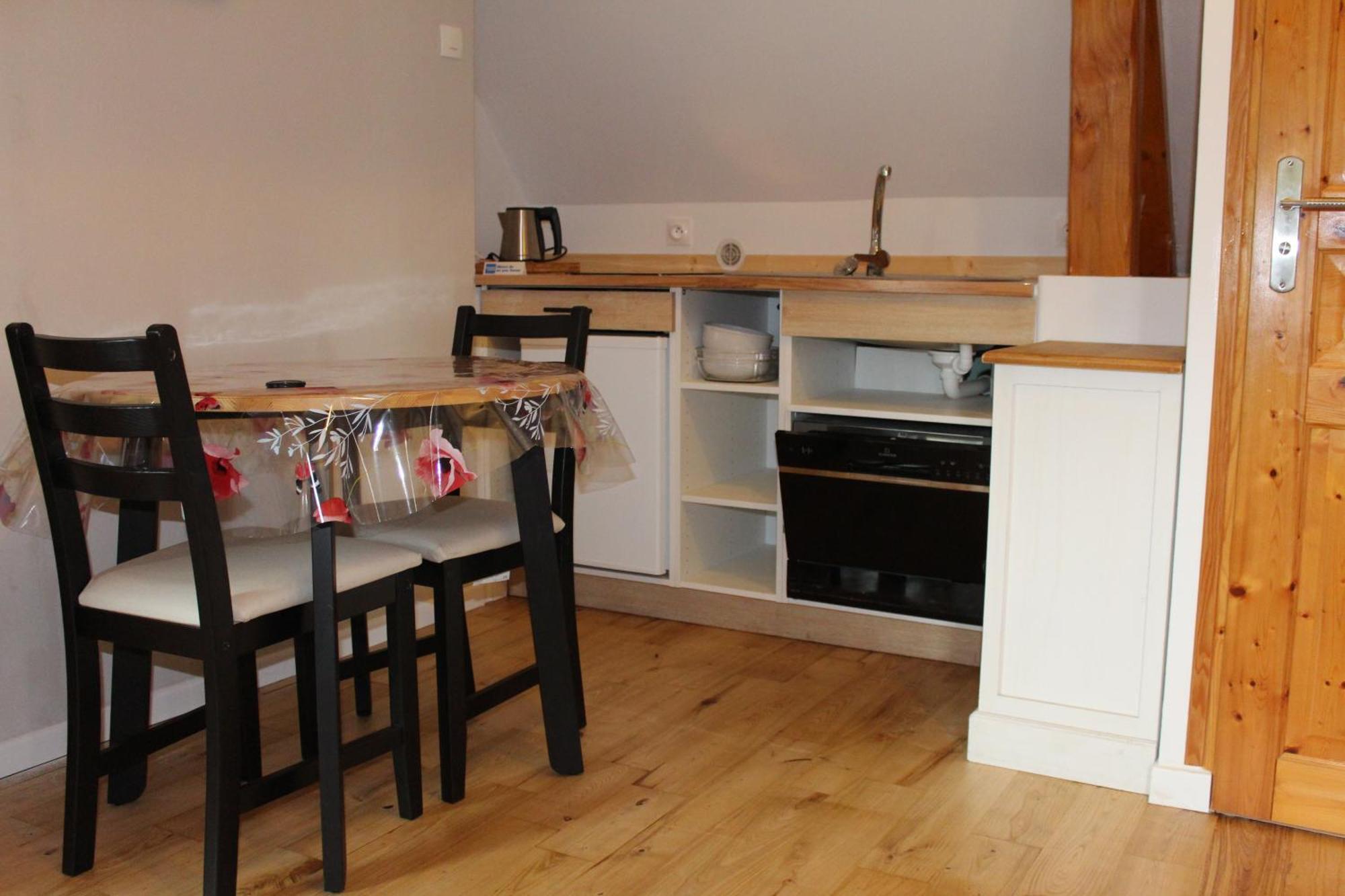 B&B Devalpierre Adult Only Glanville Exteriör bild