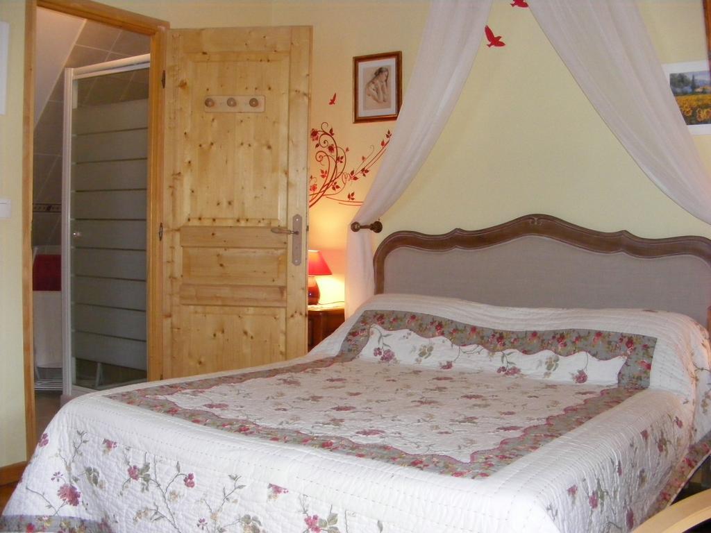 B&B Devalpierre Adult Only Glanville Exteriör bild