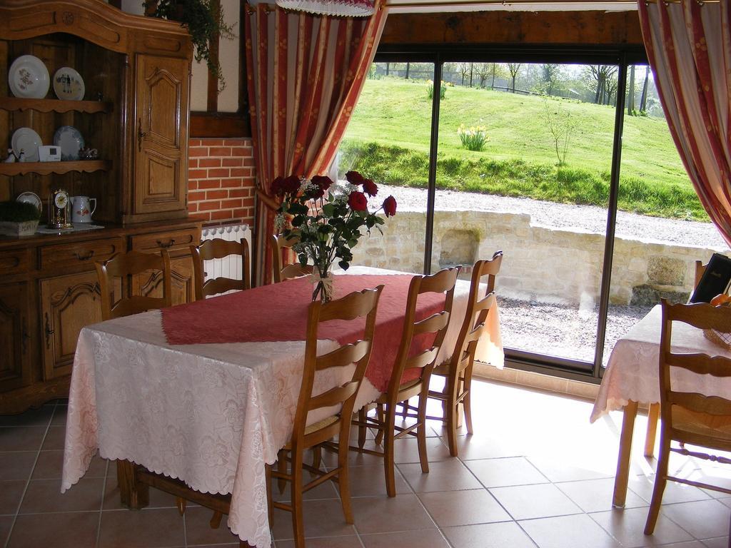 B&B Devalpierre Adult Only Glanville Exteriör bild