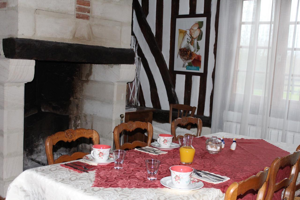 B&B Devalpierre Adult Only Glanville Exteriör bild